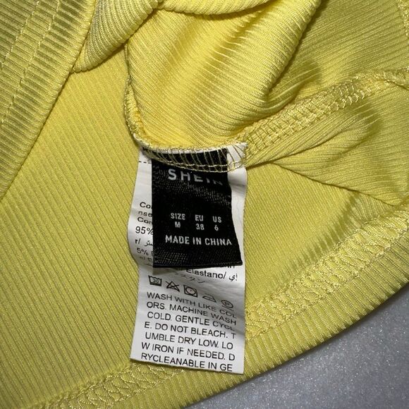 SHEIN Yellow Gold Cropped Cut Out Tank - Picture 2 of 4